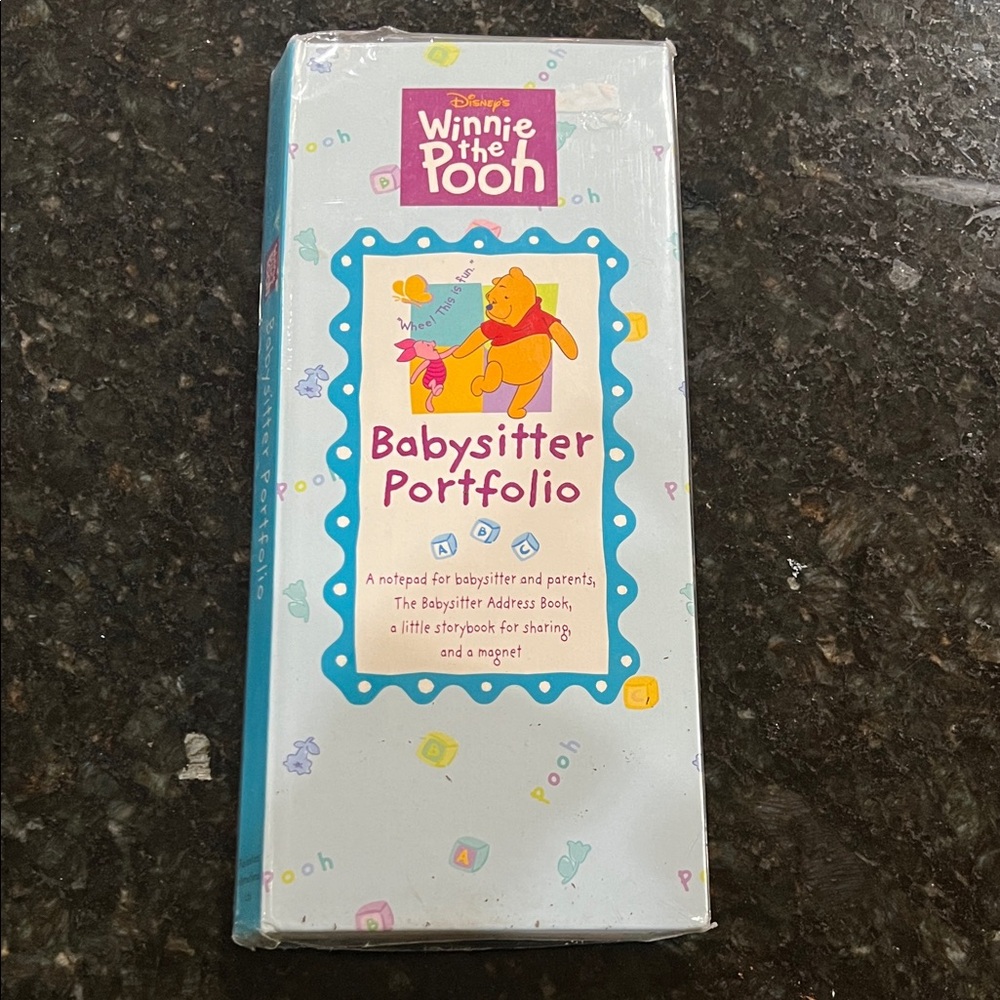 Disney Winnie the Pooh Babysitter Portfolio - Blue and Yellow
